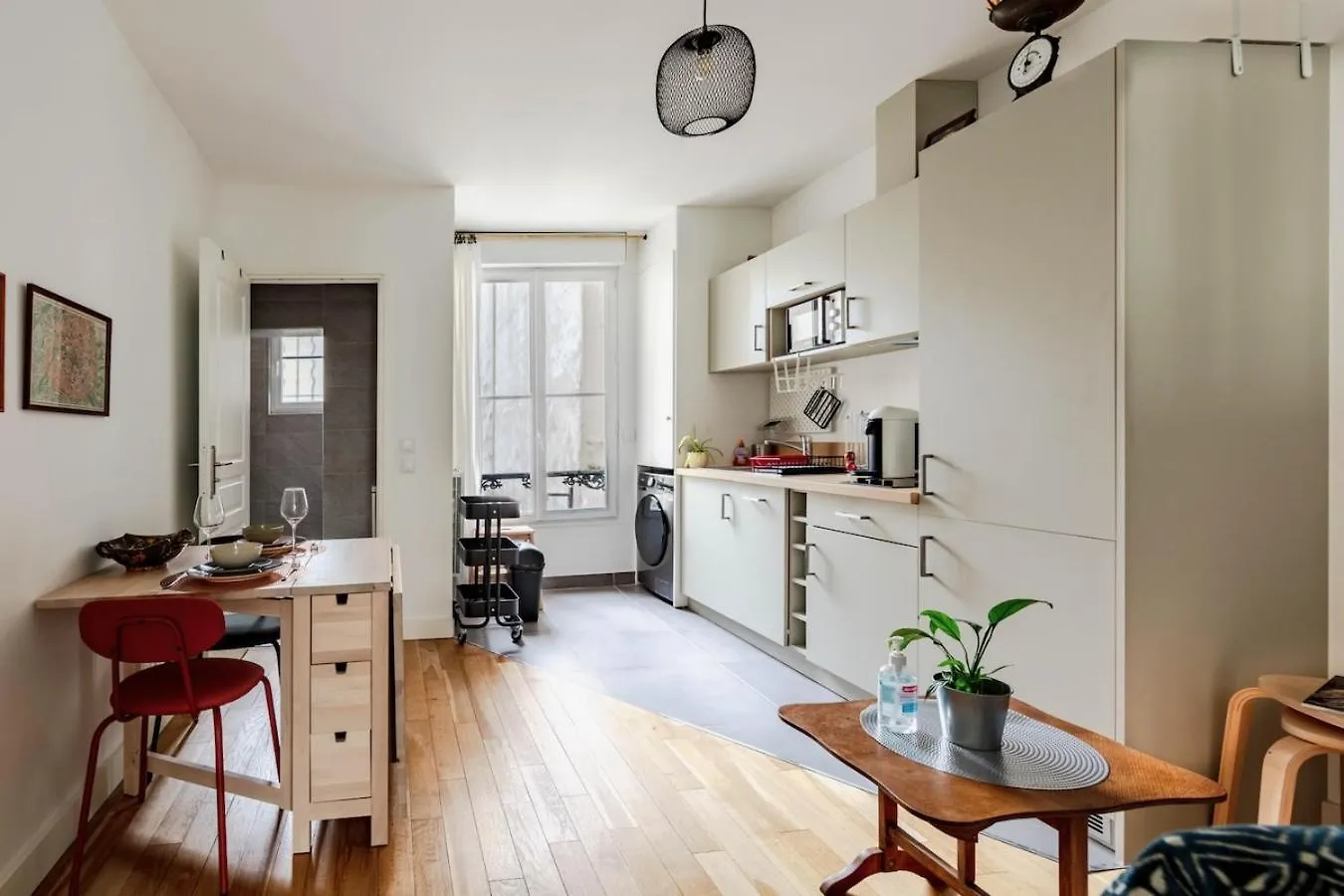 Charmant Studio Cosy Au Coeur Du Village Ramey Montmartre Metro 12 Paris